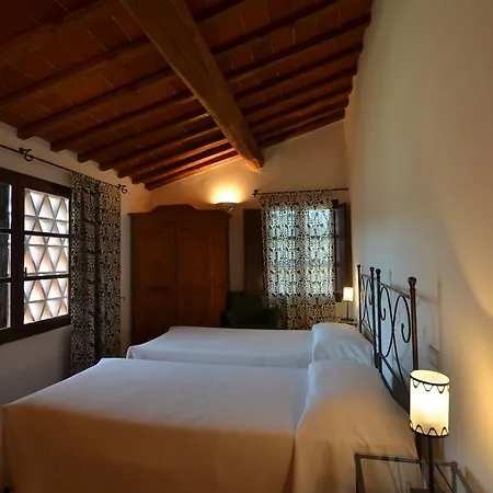 Resort Poggio Cennina