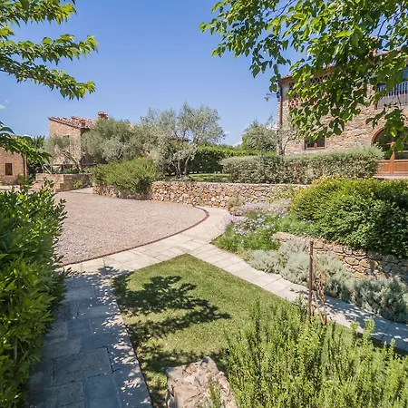 Poggio Cennina & I Borghi Della Selvaccia Üdülőközpont